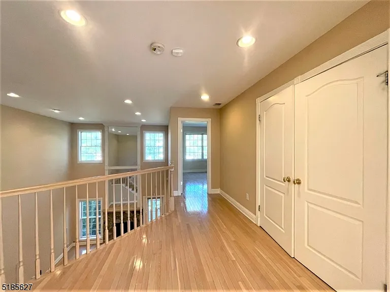 70 Winged Foot Dr — Photo 16