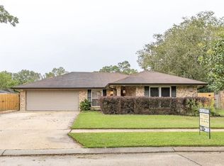 135 Glenhill Dr, Houma, LA 70363