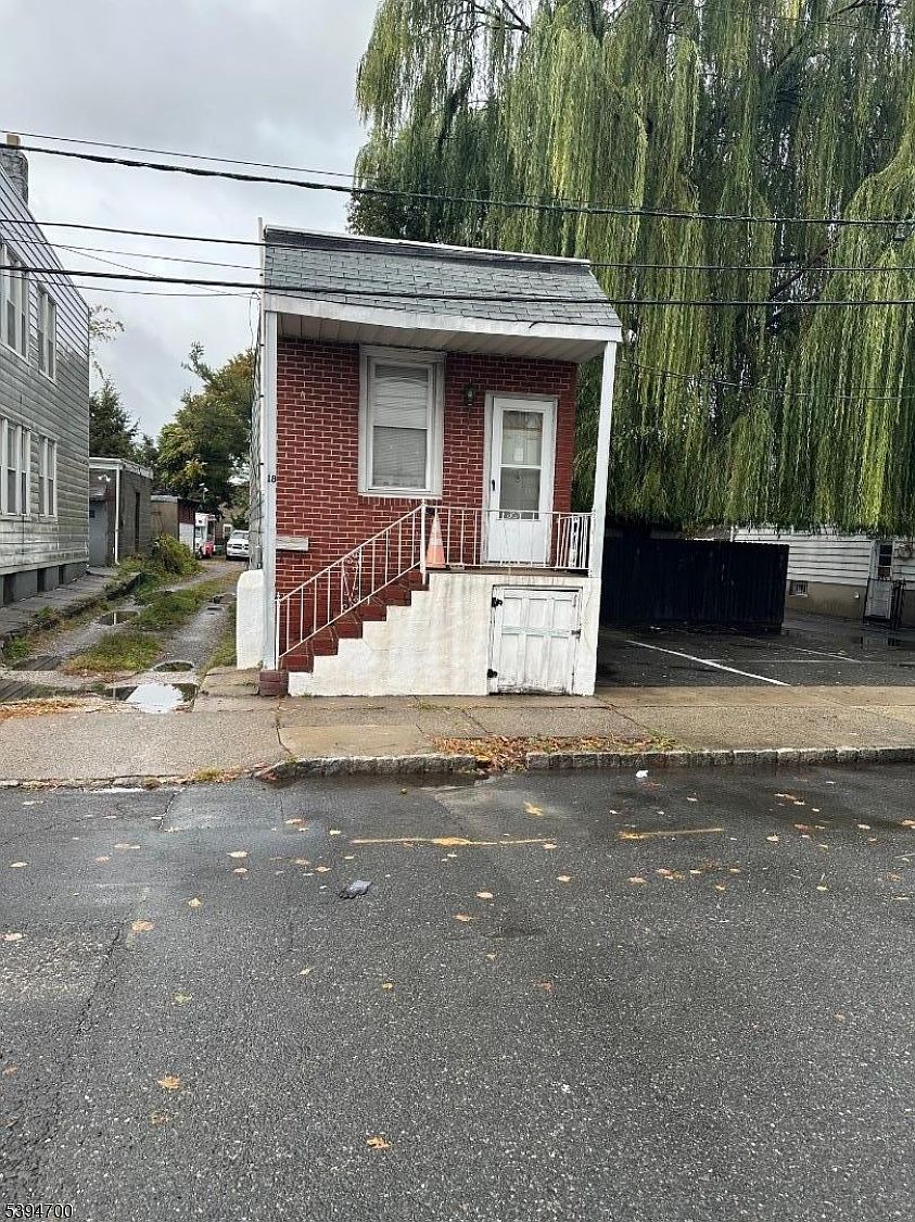 18 Brook St, Belleville, NJ 07109 | MLS #3995562 | Zillow