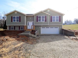 150 Woodside Dr, Vine Grove, KY 40175