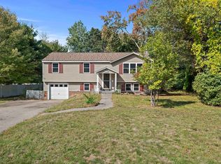 16 Newhall Ln, Newburyport, MA 01950
