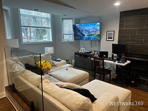 2nd image of 2629 N Ashland Ave APT 1A