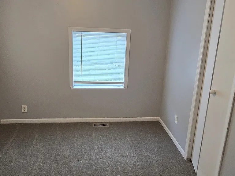 176 Betz Rd — Photo 6