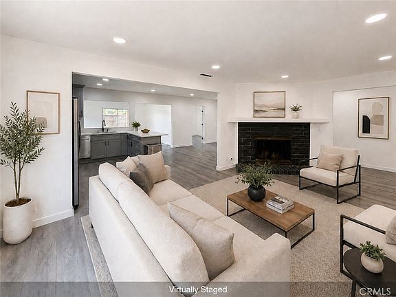 3rd image of 2512 W Fulcrum Pl