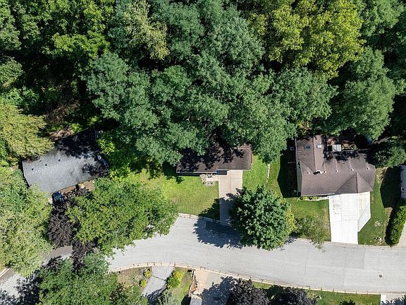 4th image of 1026 Glen Echo Rd