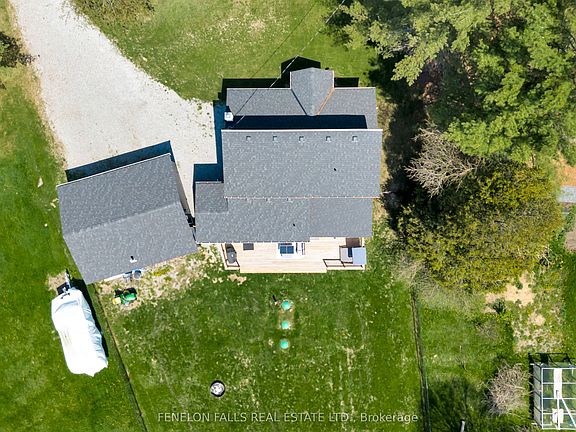 4th image of 138 Alpine Lake Rd