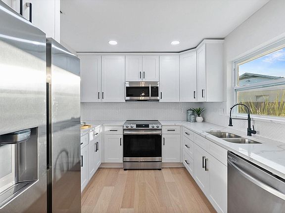3rd image of 3563A 68th St N