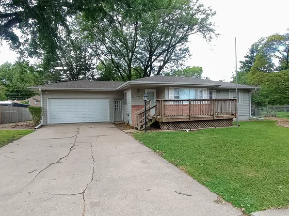 2139 N William Ave, Fremont, NE 68025
