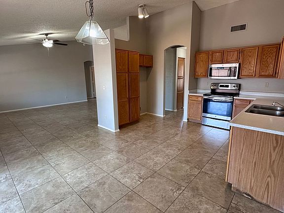 5th image of 7837 W Myrtle Ave