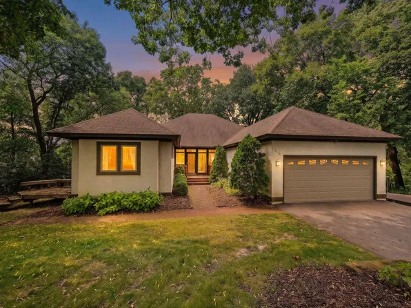 3114 County Road 101 Rd S, Wayzata, MN 55391
