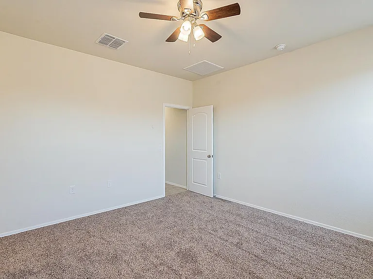 30738 W Columbus Ave — Photo 21