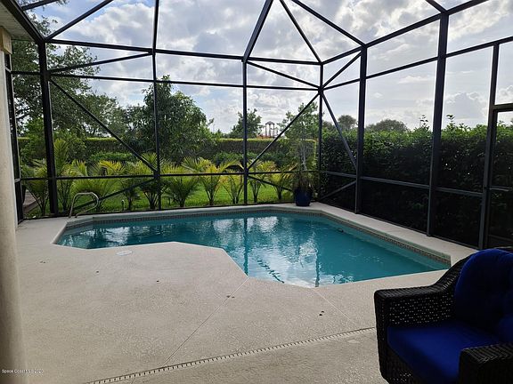 4th image of 3521 Gatlin Dr