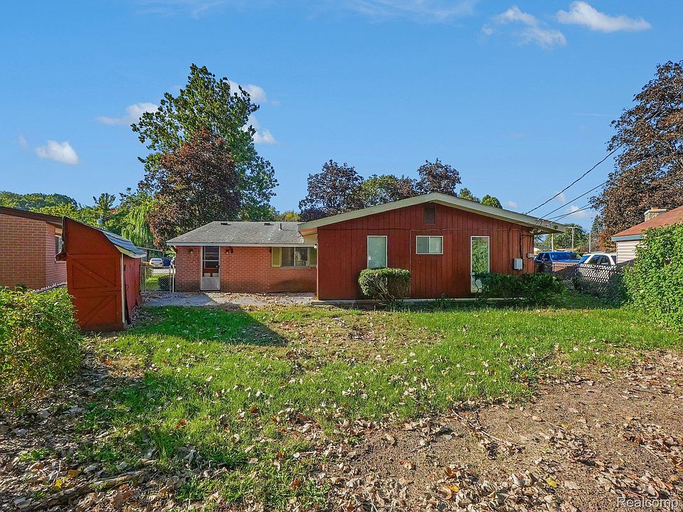 34140 Birchwood St, photo 23