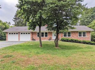 115 Taylor St, Black Mountain, NC 28711