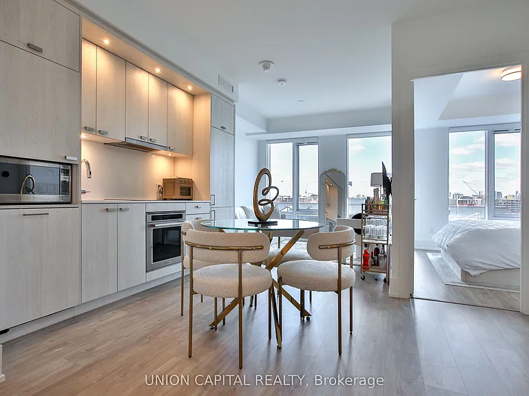480 Front St W #1505 — Photo 2