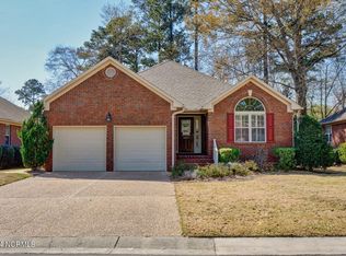 1317 Brookside Gardens Dr, Wilmington, NC 28411