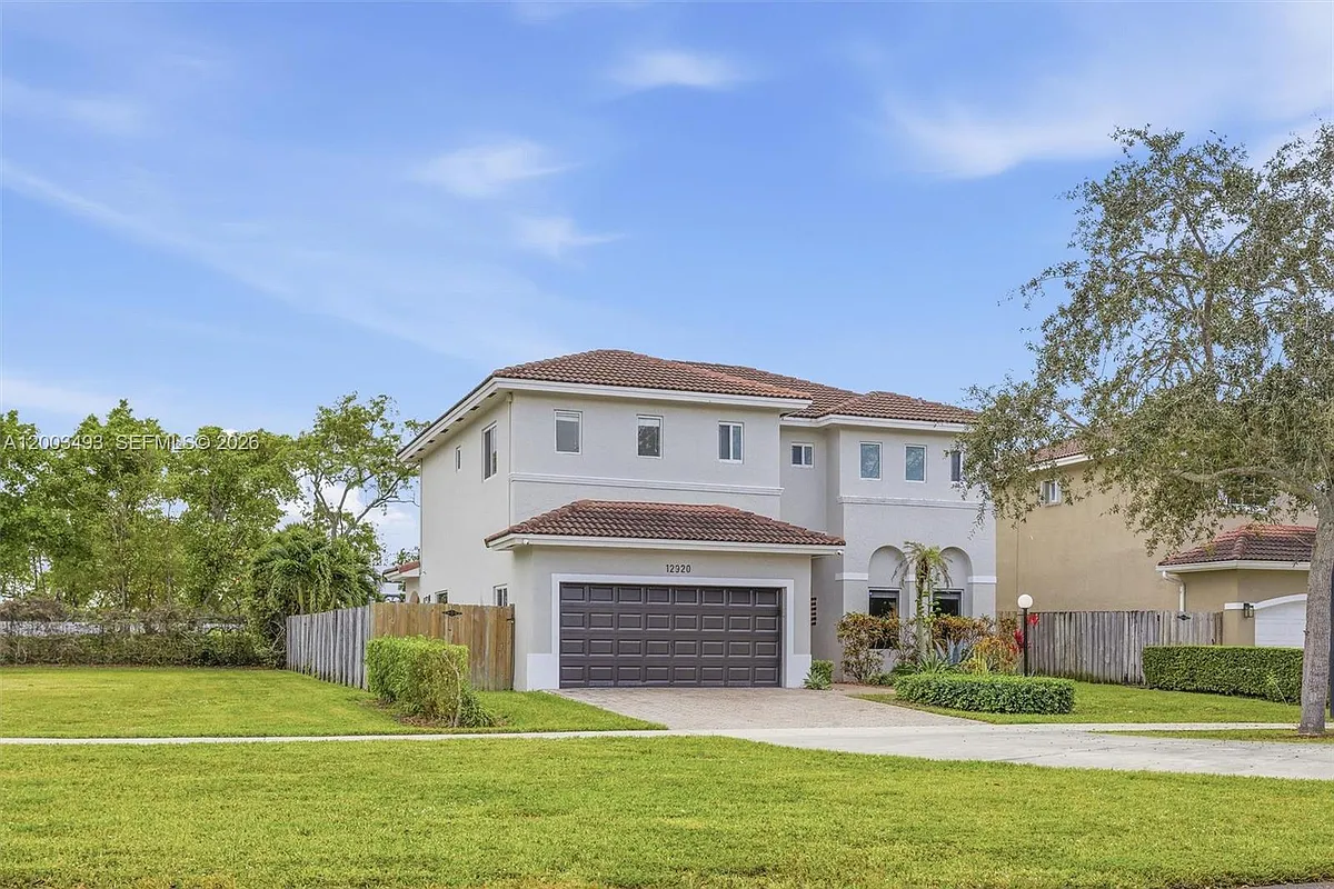 Building Photo - 12920 SW 143rd Ter