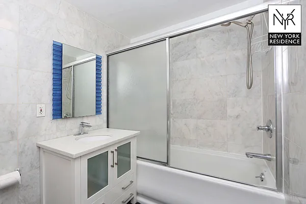 Rented by New York Residence | media 6