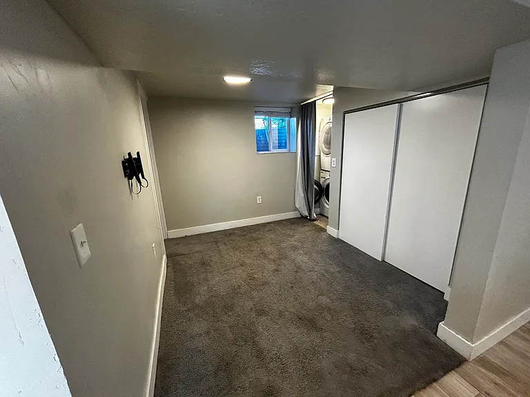 575 N Chicago St — Photo 12