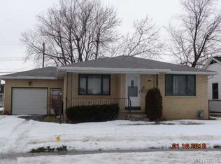82 Lydia Ln, Cheektowaga, NY 14225