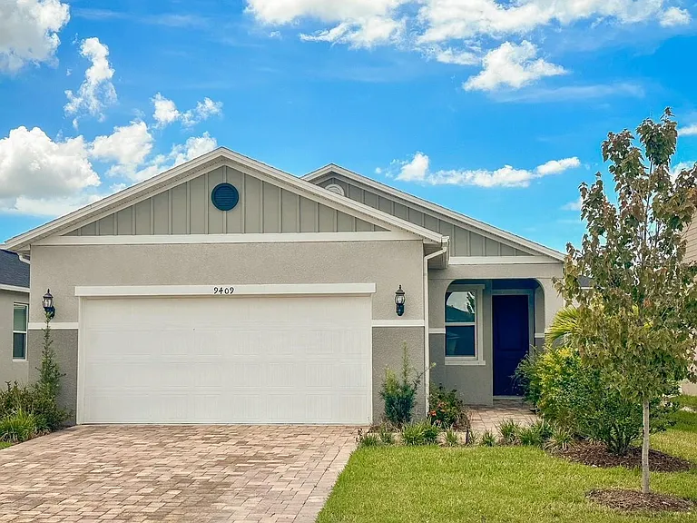 9409 Baraboo Way — Photo 1