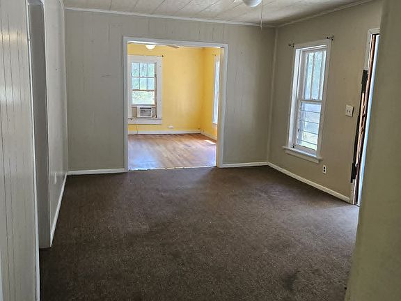 2nd image of 324 W Paulding Rd