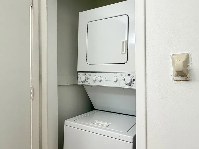 Unit Photo