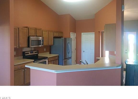 4th image of 2520 NW 7th Pl