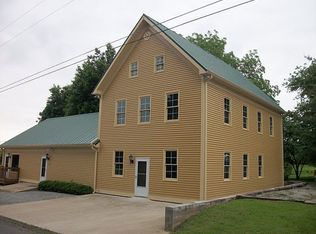 109 N Cedar St, Cross Plains, TN 37049