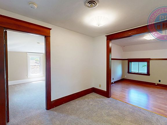 4th image of 8130-8132 N Jersey St