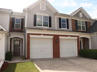 8217 Pilots View Dr, Raleigh, NC 27617