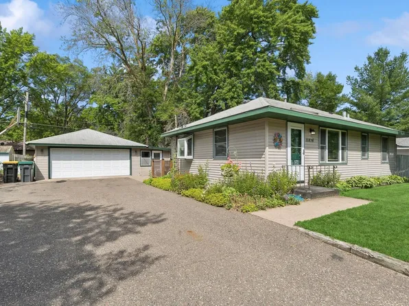 11816 Magnolia St NW, Coon Rapids, MN 55448