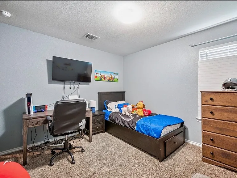 900 Sapphire Dr — Photo 6