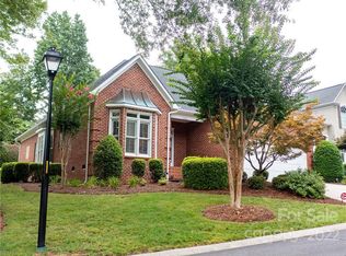 10422 Newberry Park Ln, Charlotte, NC 28277