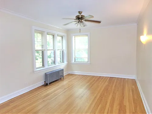 914 Crain St Photo 1