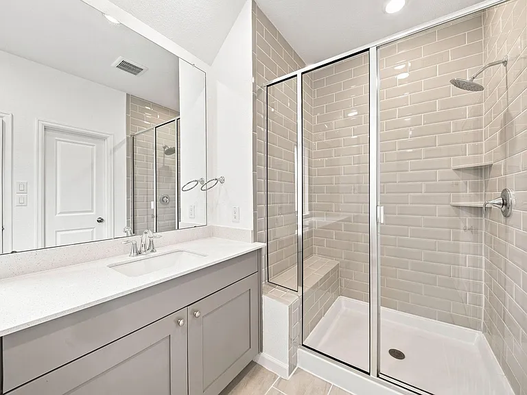 4926 Chester Lake Ln — Photo 17