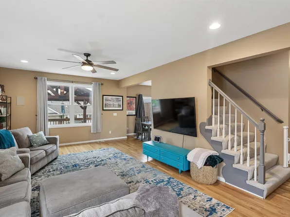 611 SE Chaparal Ct, Ankeny, IA 50021
