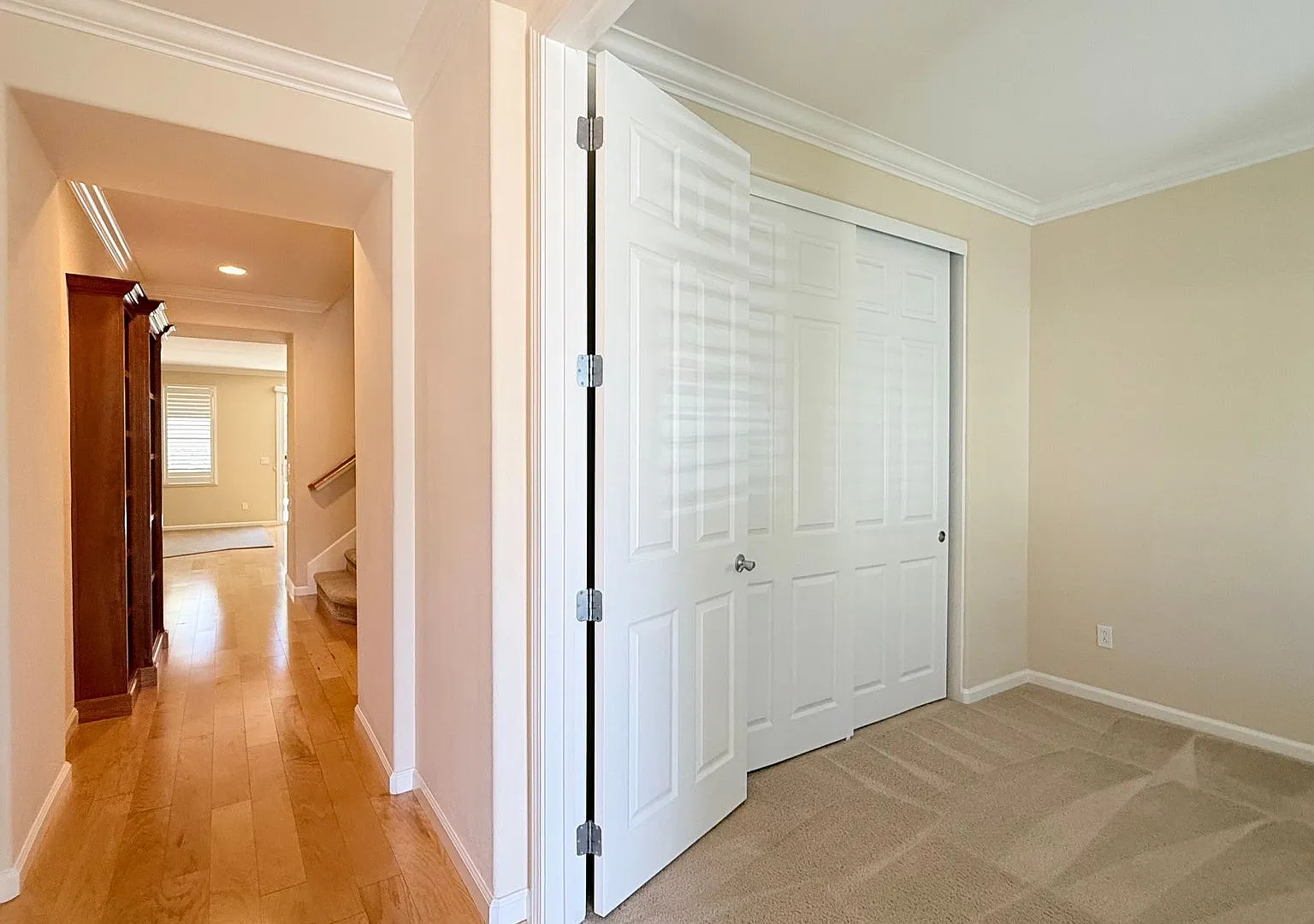 Beautiful 4BD/3BA, Two-Story Townhome in Alamo Creek, Danville- Available NOW! — Photo 4