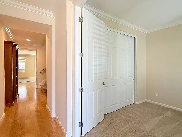 304 Karelian St — Photo 4