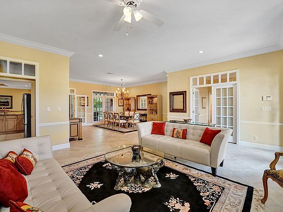 5th image of 2360 NE 36th Street