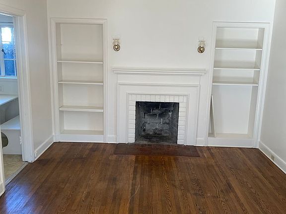 2nd image of 1028-1034 N Madison St