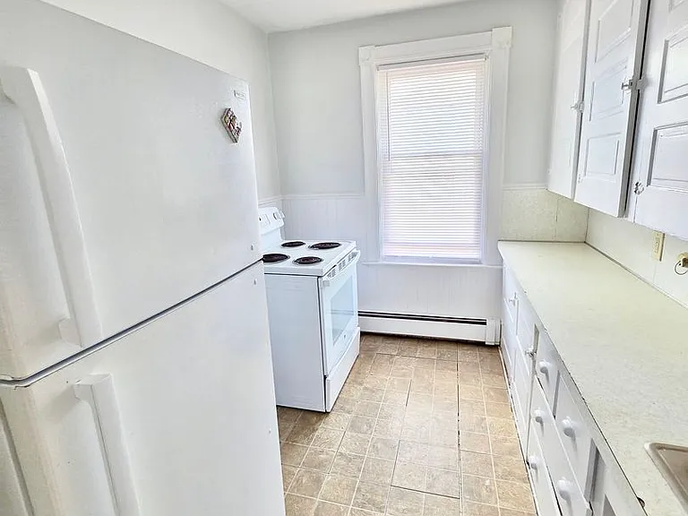 25 Read Ave — Photo 4