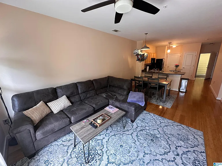 2020 5th Ave S #340 — Photo 11