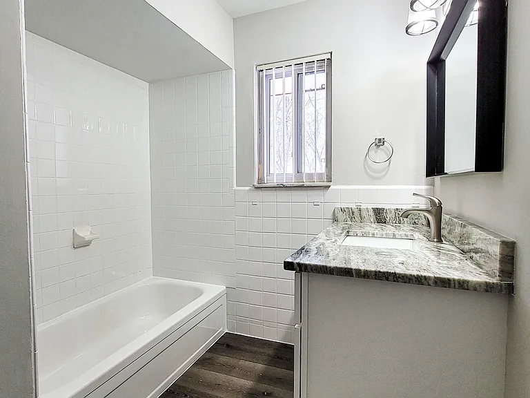 590 E Lewiston Ave — Photo 9