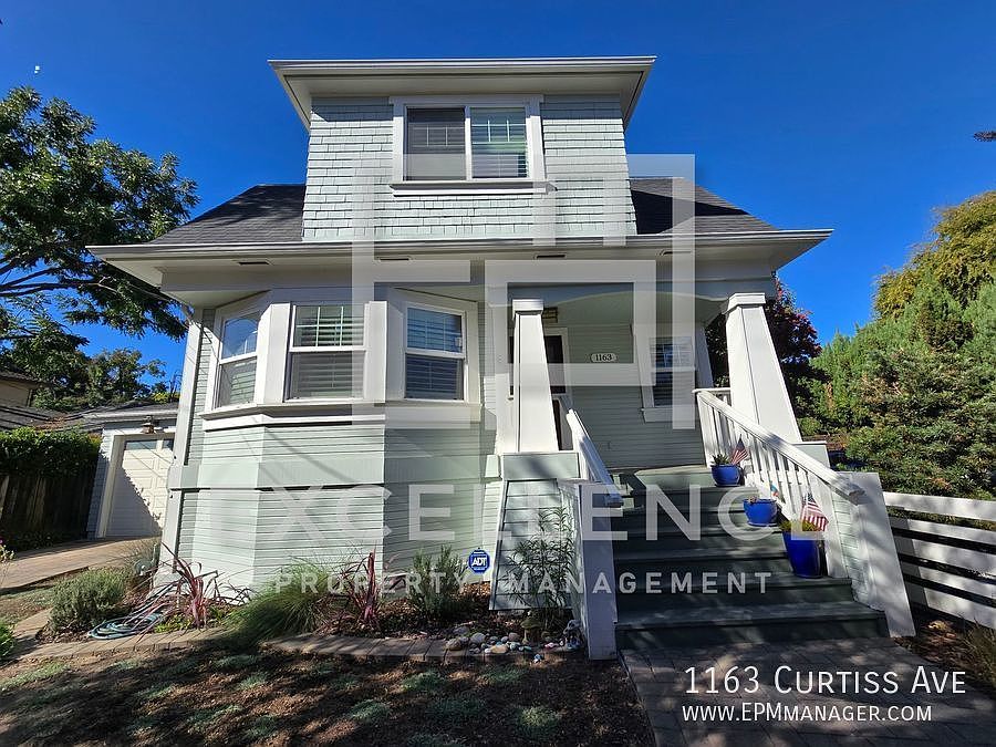 1st image of 1163 Curtiss Ave