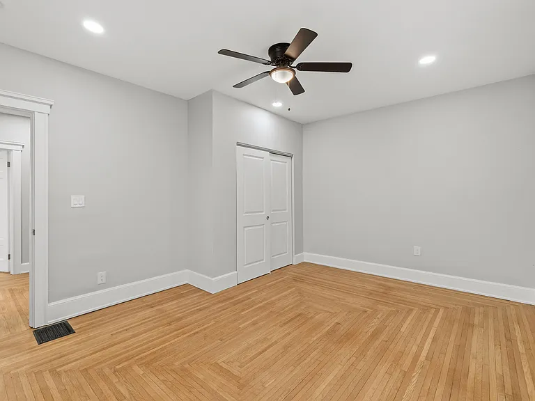 2978 Wardall Ave — Photo 13