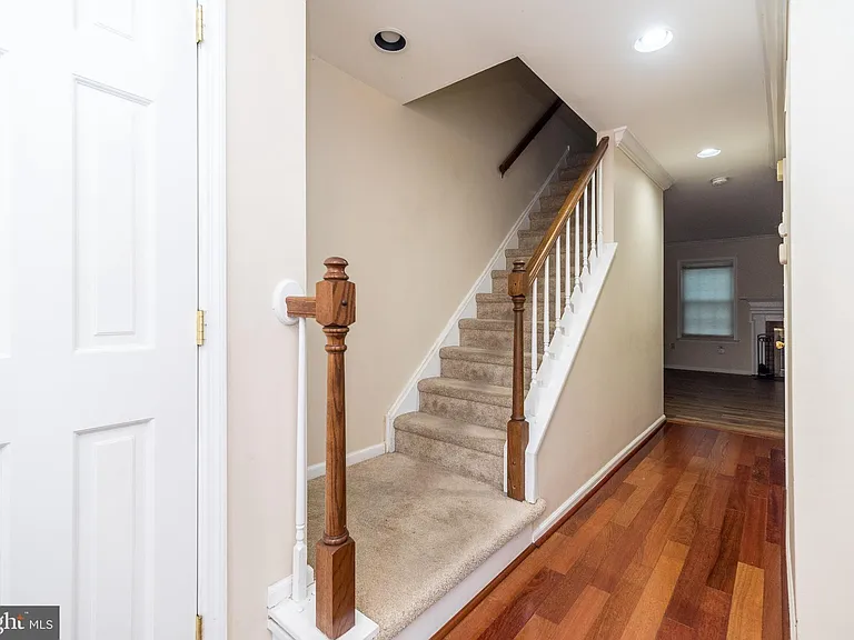 108 Susan Constant Ct #8 — Photo 3