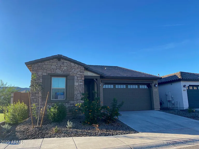 1651 W Paseo Way — Photo 2