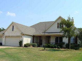 1832 Vintage Dr, Corinth, TX 76210