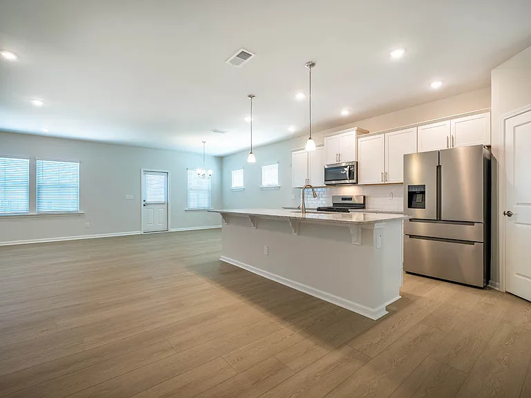 1400 Hollyview Ave — Photo 11